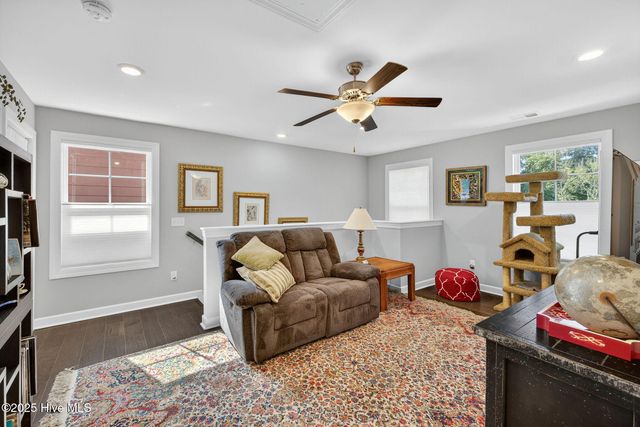 7124 Maple Leaf Drive, Wilmington, NC 28411