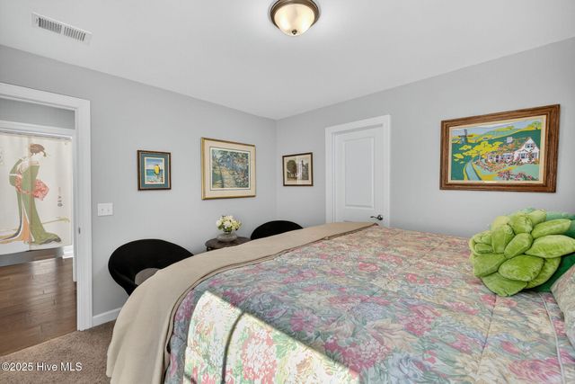 7124 Maple Leaf Drive, Wilmington, NC 28411