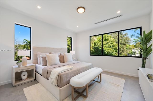 1533 SW 22nd Terrace, Miami, FL 33145