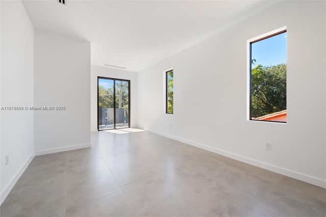 1533 SW 22nd Terrace, Miami, FL 33145