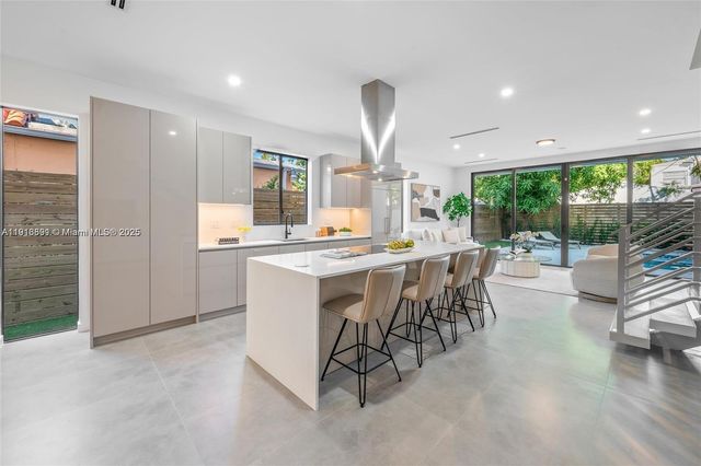 1533 SW 22nd Terrace, Miami, FL 33145