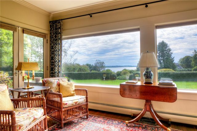 50 Eastover & Lot Road, Portsmouth, RI 02871