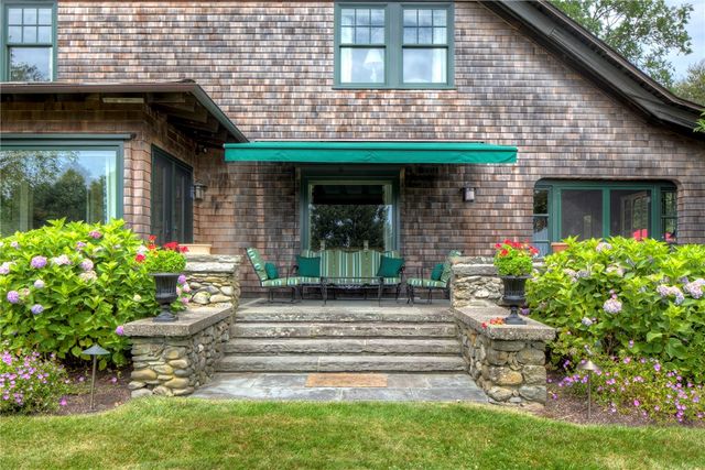 50 Eastover & Lot Road, Portsmouth, RI 02871