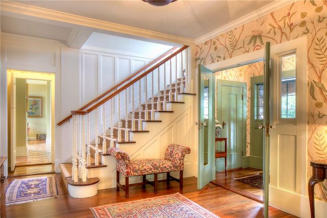 50 Eastover & Lot Road, Portsmouth, RI 02871