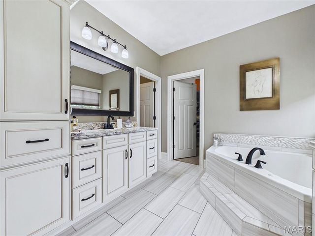 3312 Hershiser Court, Edwardsville, IL 62025