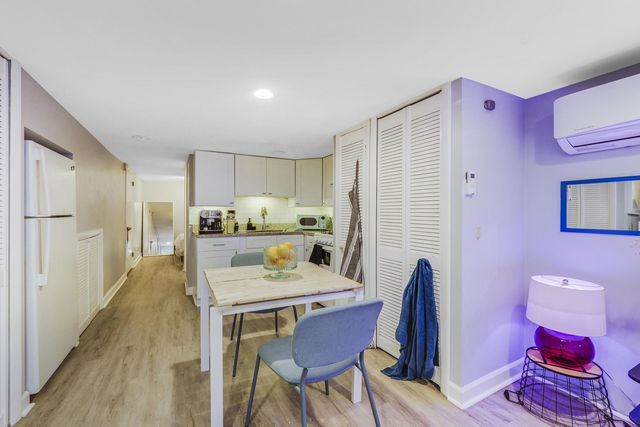 3007 N Ashland Avenue CHG, Chicago, IL 60657