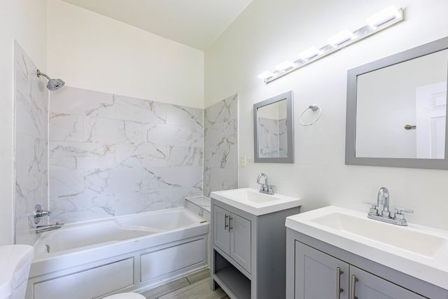 3704 S King Drive 3C, Chicago, IL 60653