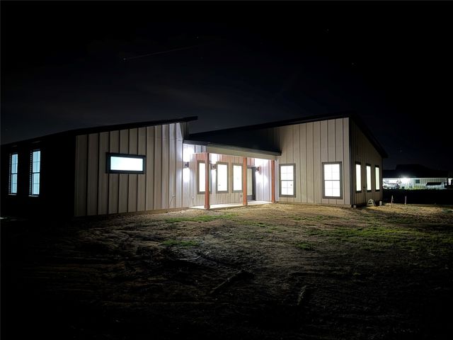 2091 Goodwyn Road, Avalon, TX 76623