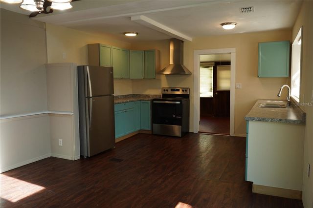 2107 NE 8TH ROAD, Ocala, FL 34470