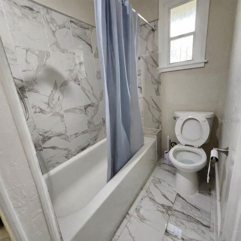 2107 NE 8TH ROAD, Ocala, FL 34470