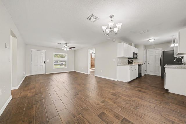 450 PARK GLEN DRIVE, Tavares, FL 32778