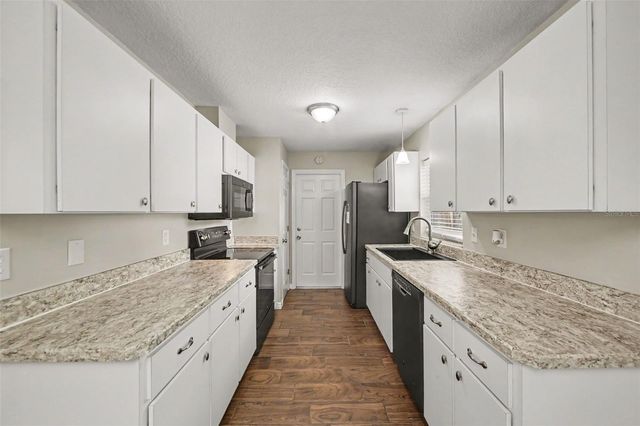 450 PARK GLEN DRIVE, Tavares, FL 32778