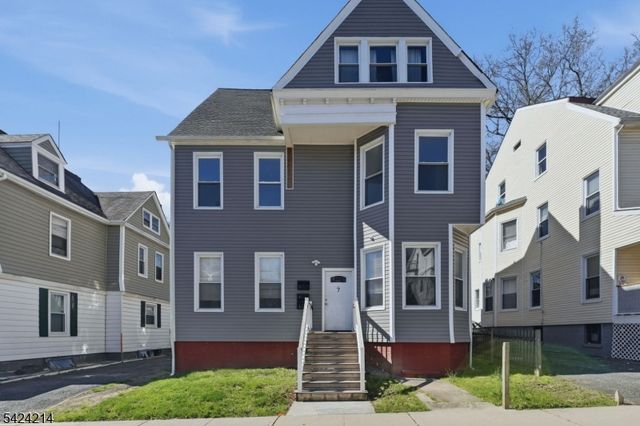 7 Prospect Ter, East Orange City, NJ 07017