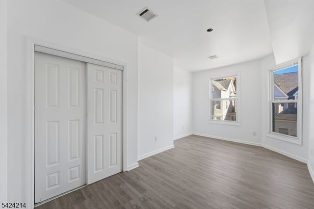 7 Prospect Ter, East Orange City, NJ 07017