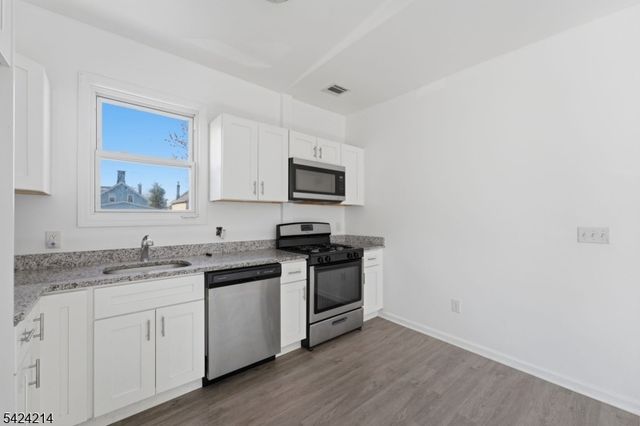 7 Prospect Ter, East Orange City, NJ 07017