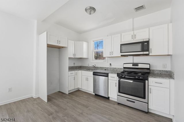 7 Prospect Ter, East Orange City, NJ 07017