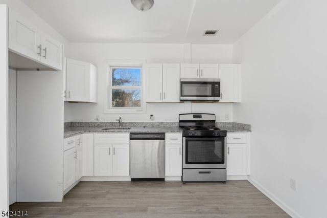 7 Prospect Ter, East Orange City, NJ 07017