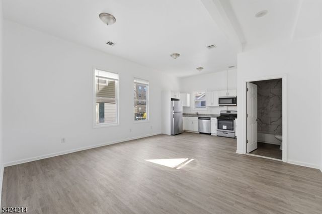 7 Prospect Ter, East Orange City, NJ 07017