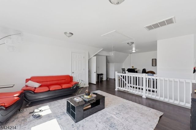 7 Prospect Ter, East Orange City, NJ 07017