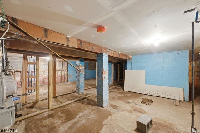 7 Prospect Ter, East Orange City, NJ 07017