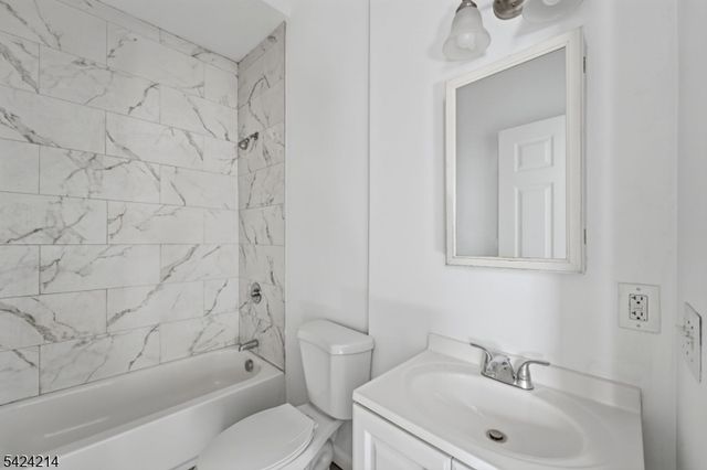 7 Prospect Ter, East Orange City, NJ 07017