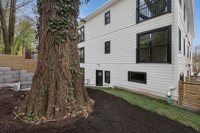 72 Hyde Park Ave 5 & 6, Boston, MA 02130