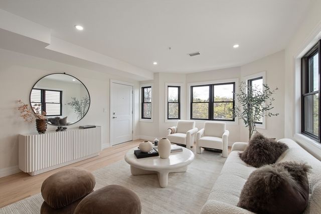 72 Hyde Park Ave 5 & 6, Boston, MA 02130