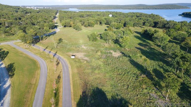 27 Pebble Ridge Road, Eufaula, OK 74432