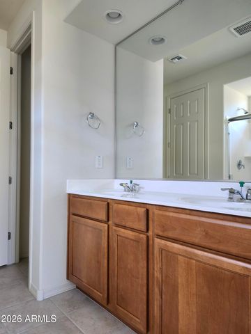 9046 W LUKE Avenue, Glendale, AZ 85305