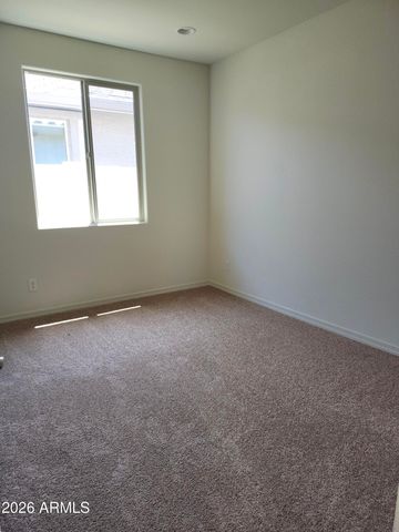 9046 W LUKE Avenue, Glendale, AZ 85305