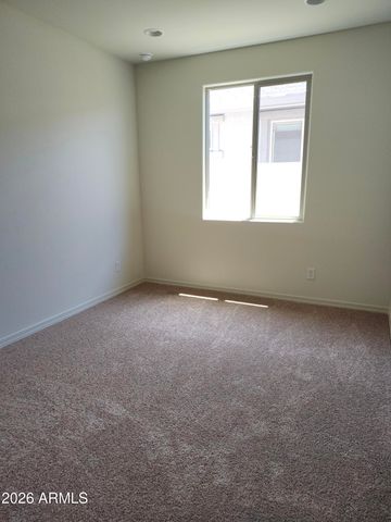 9046 W LUKE Avenue, Glendale, AZ 85305