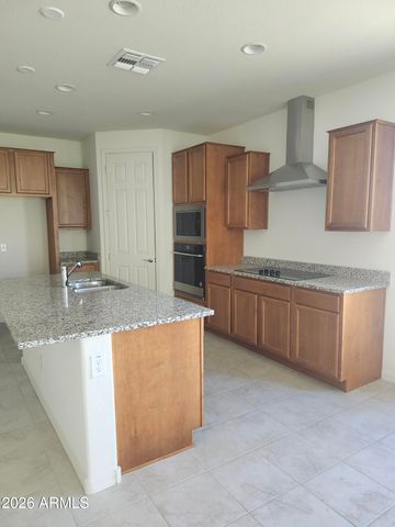 9046 W LUKE Avenue, Glendale, AZ 85305
