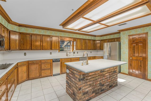 106 Fairmont Drive, Bossier City, LA 71111