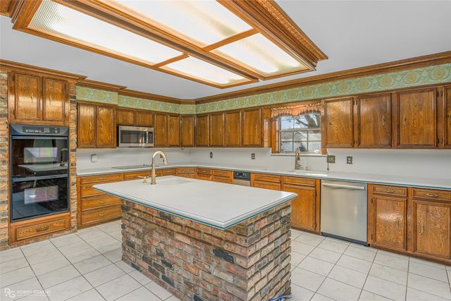 106 Fairmont Drive, Bossier City, LA 71111