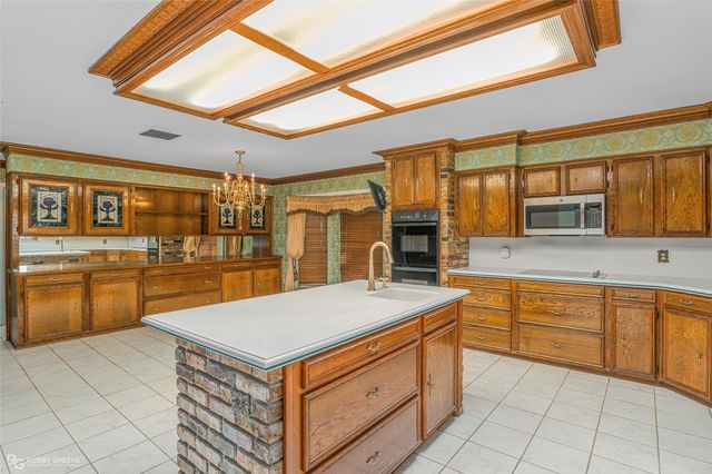 106 Fairmont Drive, Bossier City, LA 71111