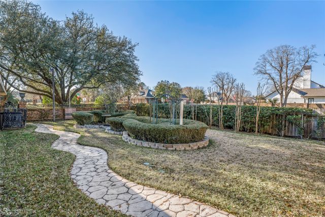 106 Fairmont Drive, Bossier City, LA 71111