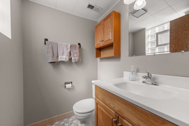 16819 81st Avenue 1S, Tinley Park, IL 60477