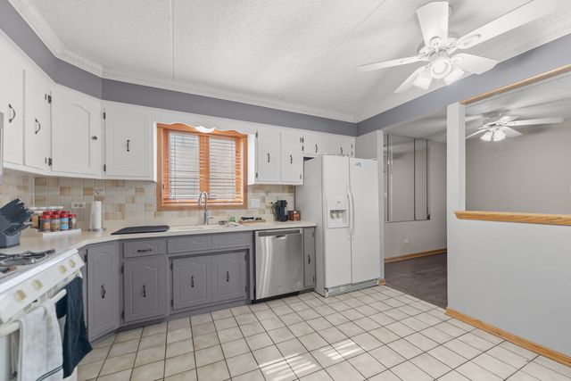 16819 81st Avenue 1S, Tinley Park, IL 60477