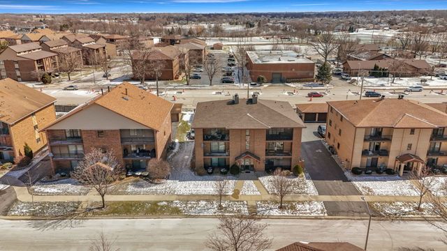 16819 81st Avenue 1S, Tinley Park, IL 60477