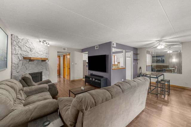 16819 81st Avenue 1S, Tinley Park, IL 60477