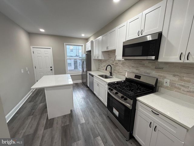 718 N CURLEY ST, Baltimore, MD 21205