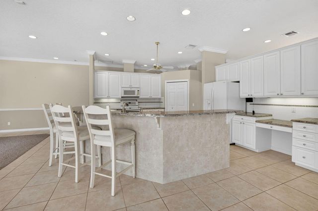 9774 Saddle Court, Lake Worth, FL 33467