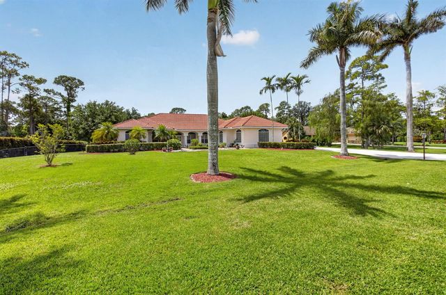 9774 Saddle Court, Lake Worth, FL 33467