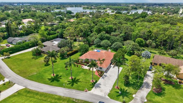 9774 Saddle Court, Lake Worth, FL 33467