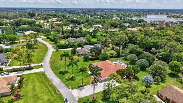 9774 Saddle Court, Lake Worth, FL 33467