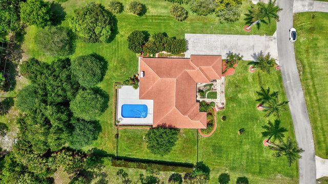 9774 Saddle Court, Lake Worth, FL 33467