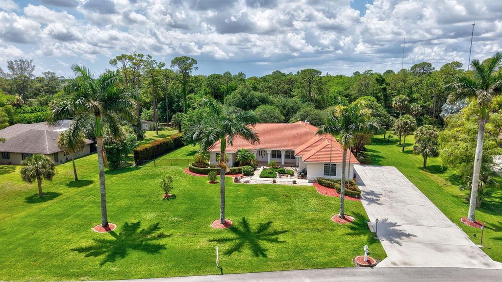 9774 Saddle Court, Lake Worth, FL 33467