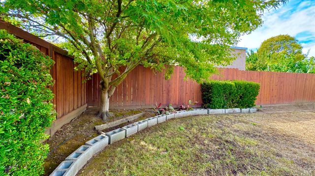 3739 Parrett Ave, Napa, CA 94558