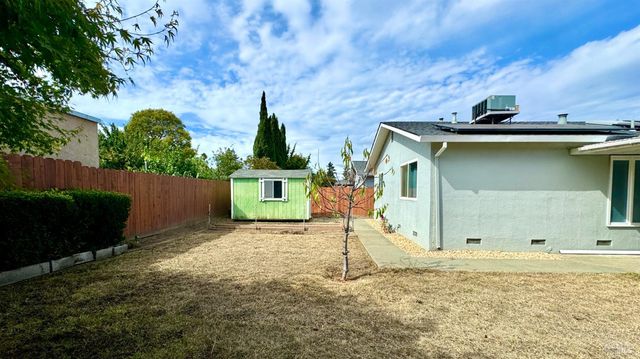 3739 Parrett Ave, Napa, CA 94558