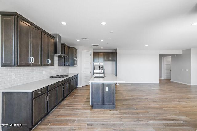 25109 N 171ST Avenue, Surprise, AZ 85387